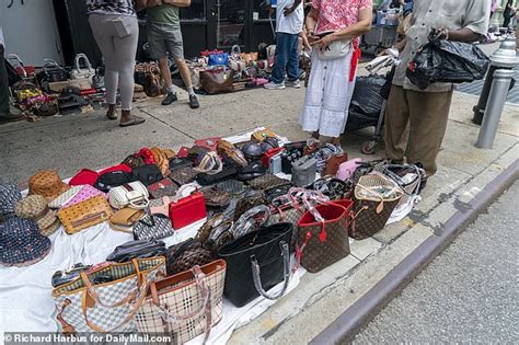 chinatown nyc shopping knockoffs